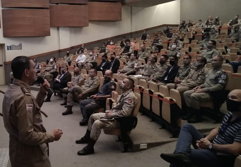 Curso de primeira resposta a roubos de bancos tem aula inaugural