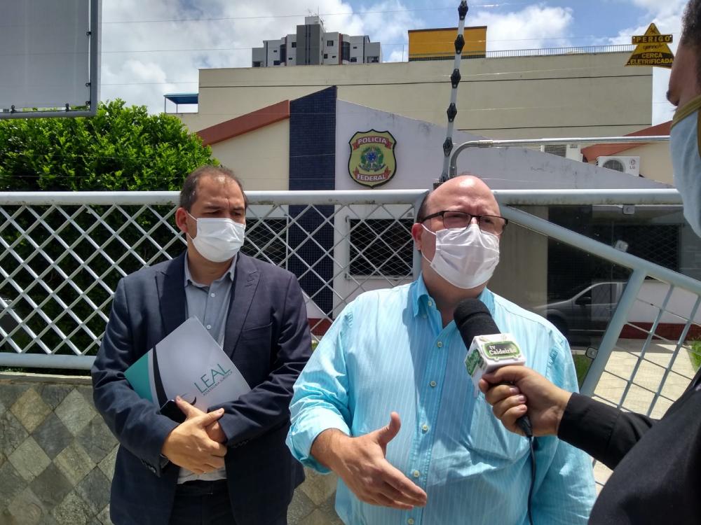 Marcelo Britto presta depoimento na Polícia Federal; Secretário foi acusado de receber R$ 400 mil do município 