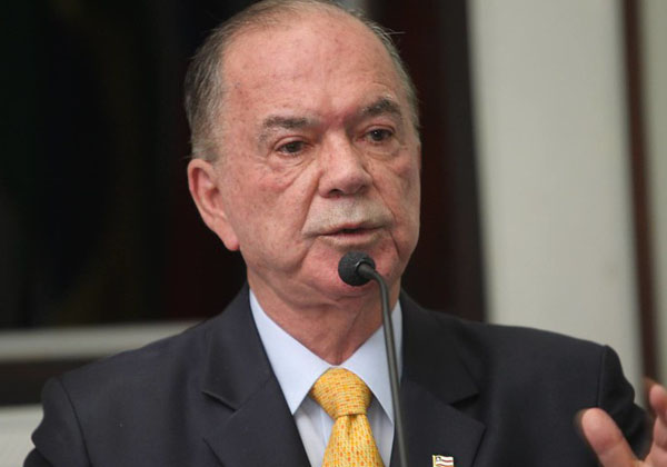 Leão nega acordo com Neto para disputar vaga no Senado: 