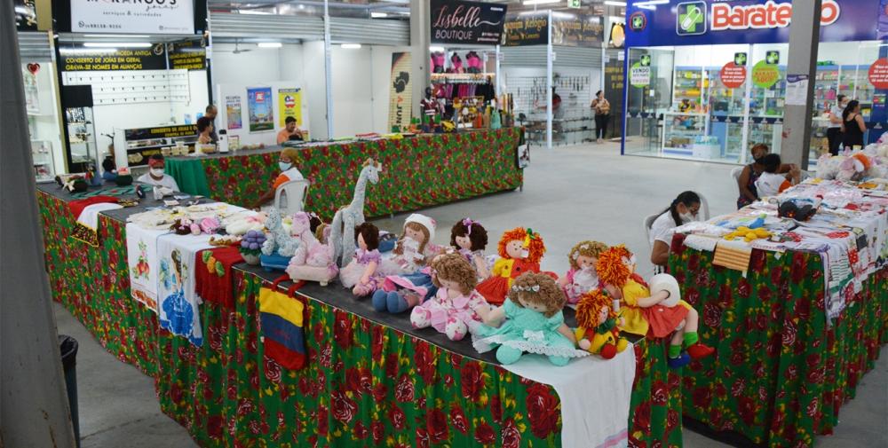 Governo Municipal faz Feira Natalina para vender produtos da zona rural