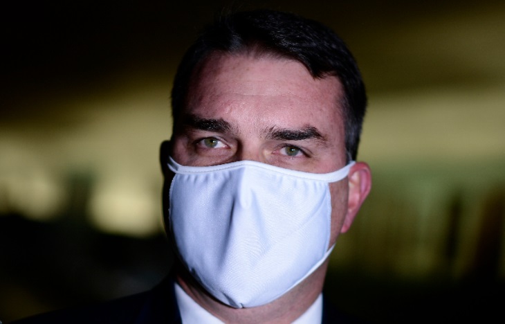 Flávio Bolsonaro: “João Roma como nosso candidato derrota ACM Neto”