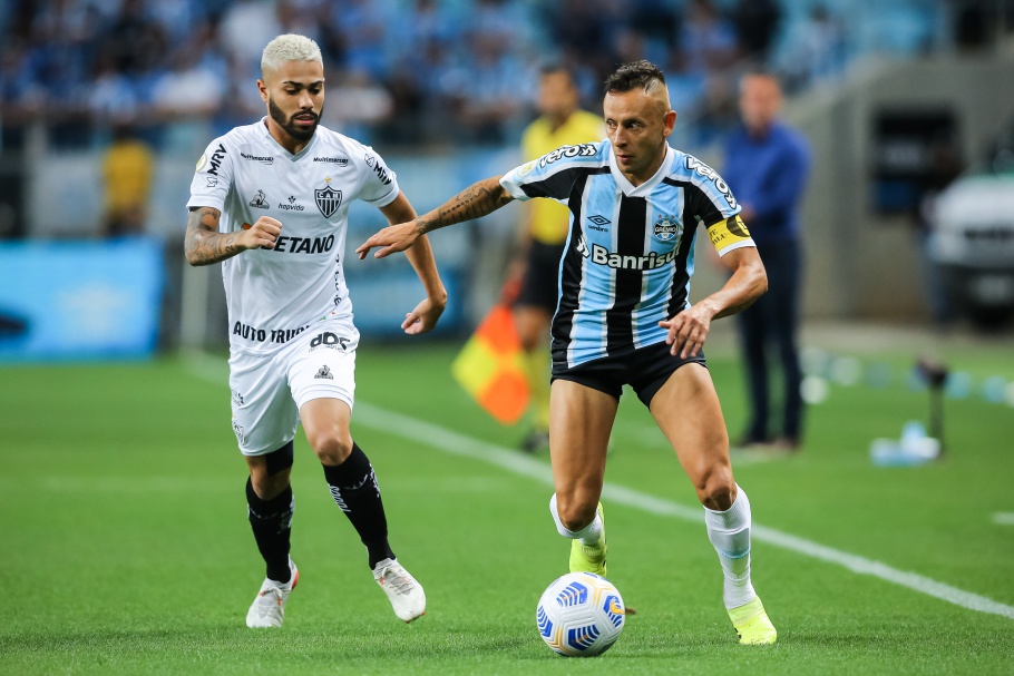 Grêmio vence Atlético-MG, mas é rebaixado para a Série B do