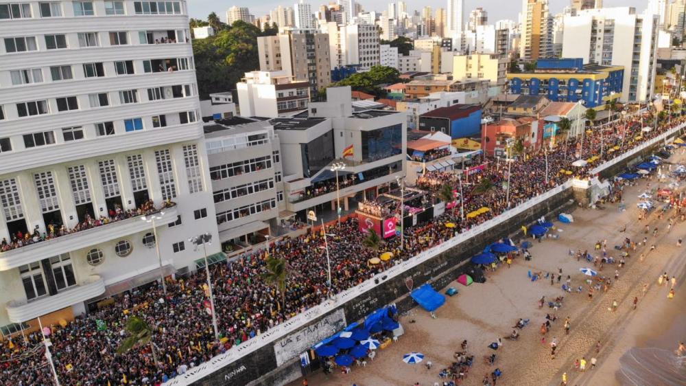 Bell Marques anuncia que não desfilará seus blocos no Carnaval 2022