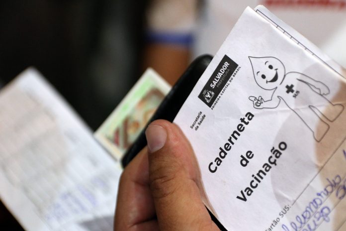 Instrução orienta sobre notificação de servidores que não comprovaram imunização contra Covid-19