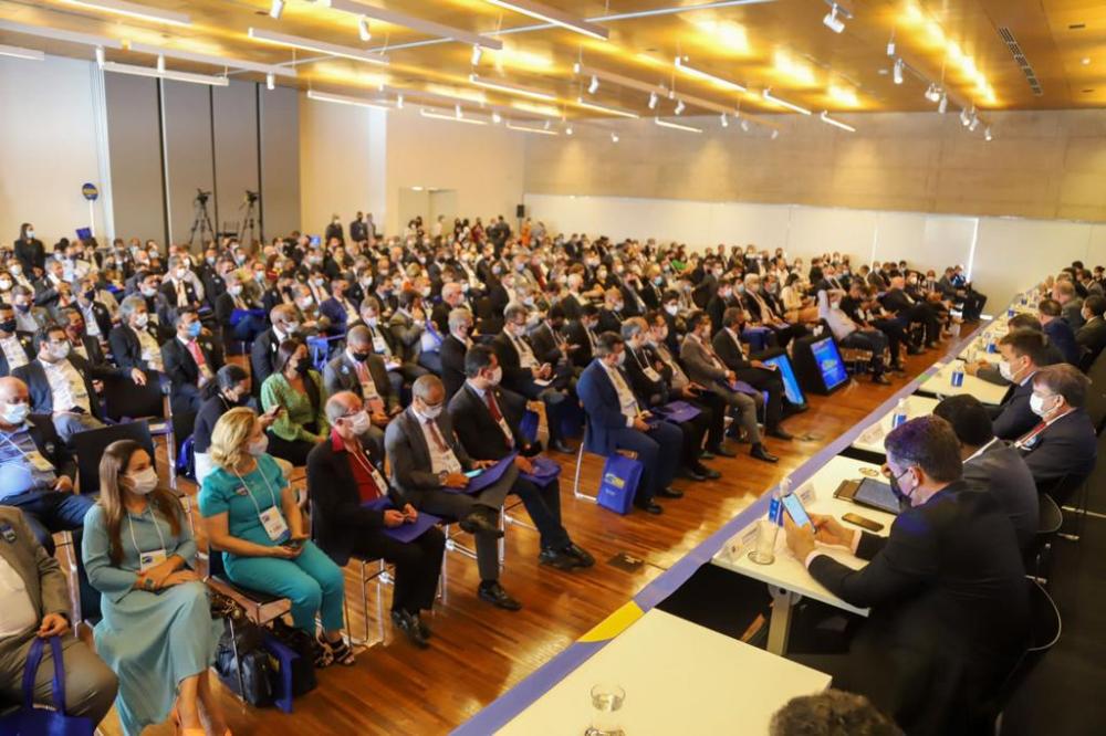 Articulação de prefeitos em Brasília quer evitar penalidades pela não aplicação de recursos durante a pandemia