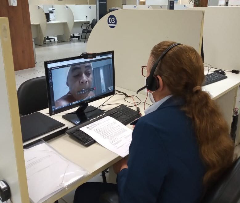 Aposentados e pensionistas do Estado vão realizar prova de vida por videochamada