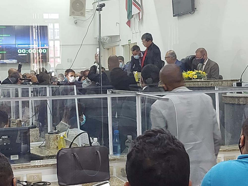 Câmara de Feira de Santana devolve R$ 2,4 milhões a Prefeitura