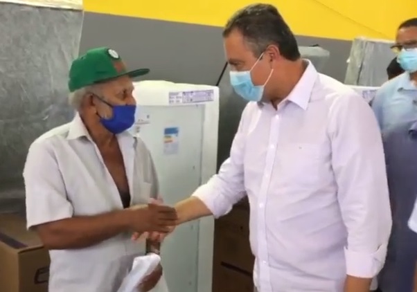 Governo do Estado intensifica a distribuição de eletrodomésticos e colchões para famílias atingidas pelas chuvas