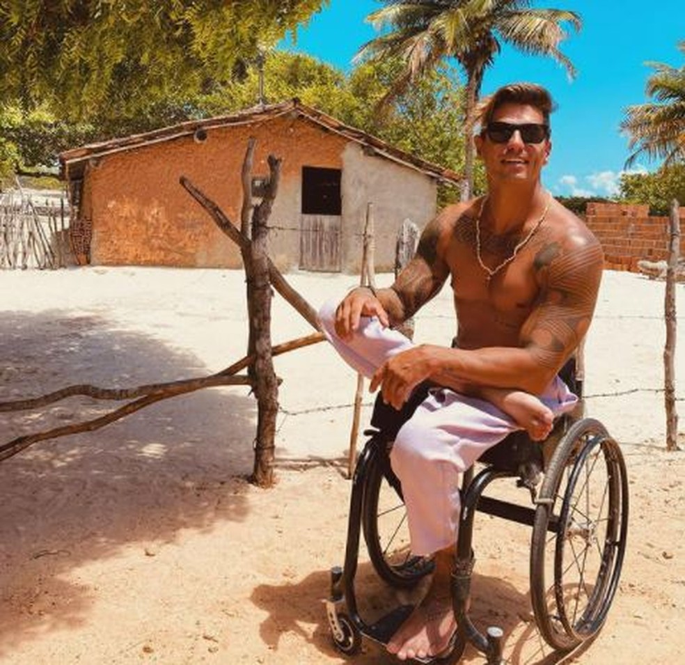 Fernando Fernandes é o novo apresentador do ‘No Limite’