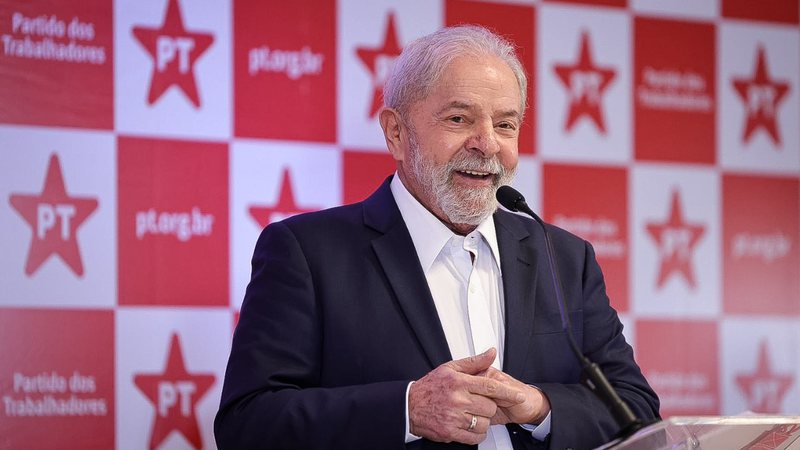 Lula aparece com larga vantagem e pode vencer no 1º turno; confira números