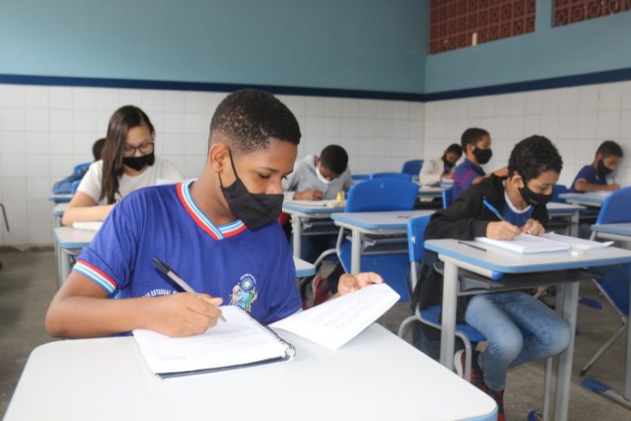 Matrícula da rede estadual de ensino pode ser realizada de forma on-line