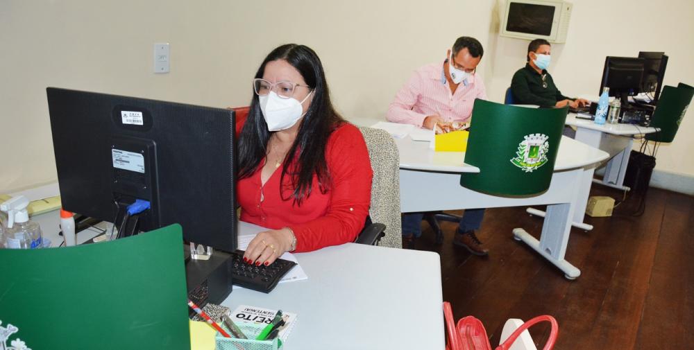 Servidores que não atualizaram cadastro poderão ter salários bloqueados