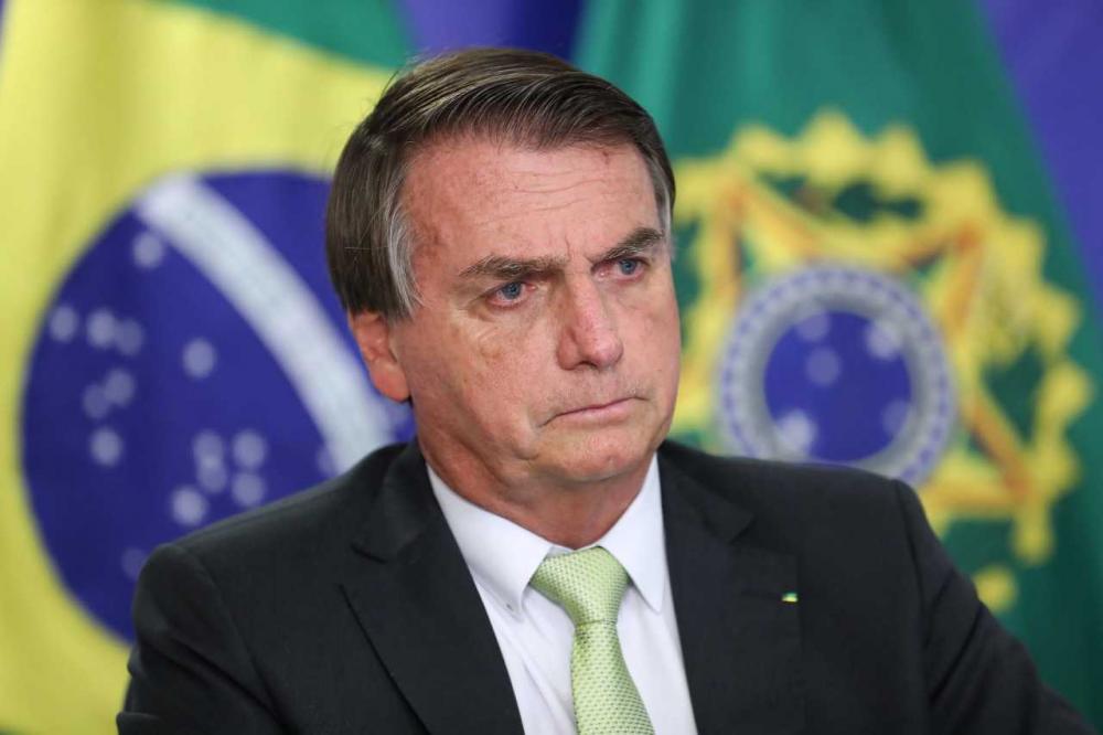 Bolsonaro volta a minimizar mortes de crianças na pandemia