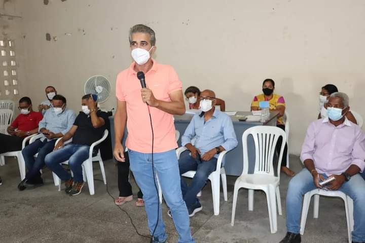 Deputado Robinson Almeida critica deficiência do transporte público e promete acionar MP contra prefeitura