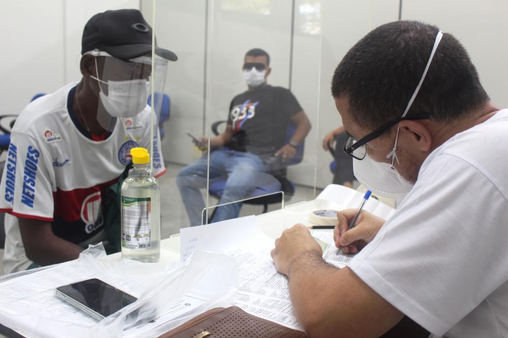 Uefs realiza testagem para a covid em funcionários