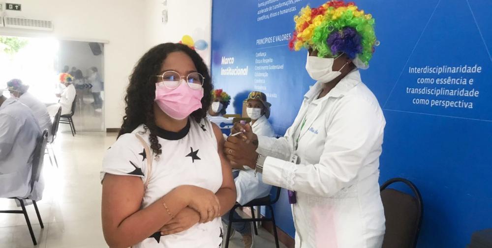 Feira ultrapassa marca de 10 mil crianças vacinadas contra a Covid