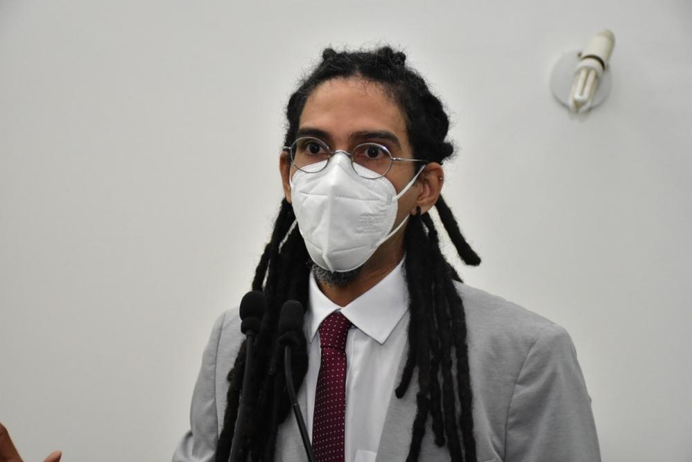 Vereador se posiciona contrário à municipalização da Escola Estadual Augustinho Fróes Da Mota