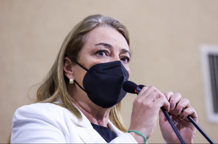 É lei Campanha sobre Empoderamento das Mulheres e Enfrentamento ao Machismo na Rede Pública de Ensino da Bahia 