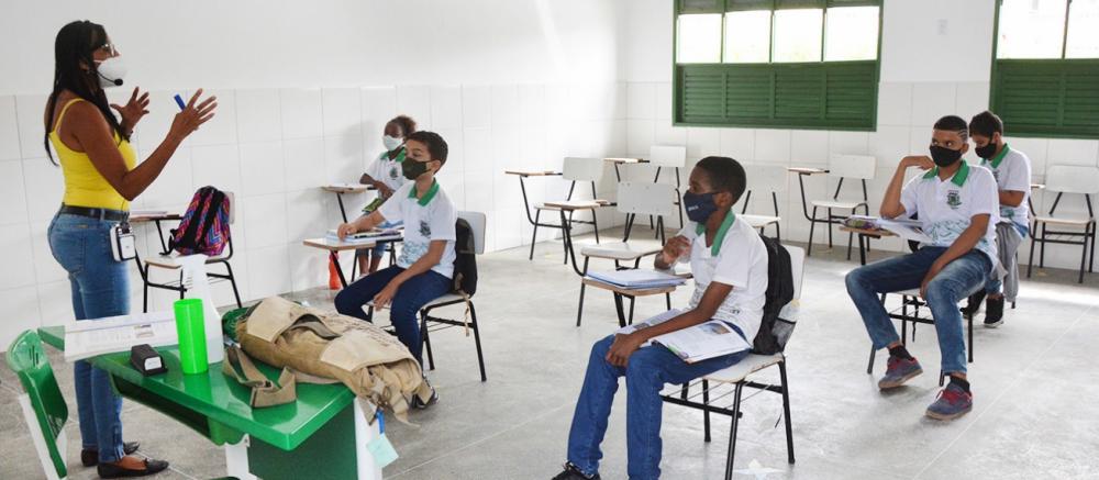 Educação estabelece prazo para pedidos de licença-prêmio e remoção de servidores