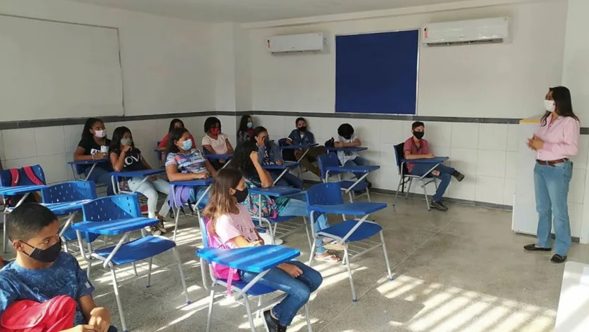 Municípios adiam ano letivo por aumento de casos da Covid-19