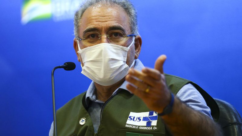 Ministério da Saúde amplia 4ª dose de vacina contra Covid a adolescentes com câncer e HIV