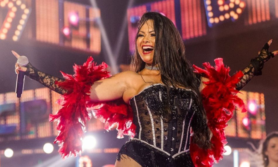 Vocalista da Calcinha Preta Paulinha Abelha, é internada em hospital de Aracaju