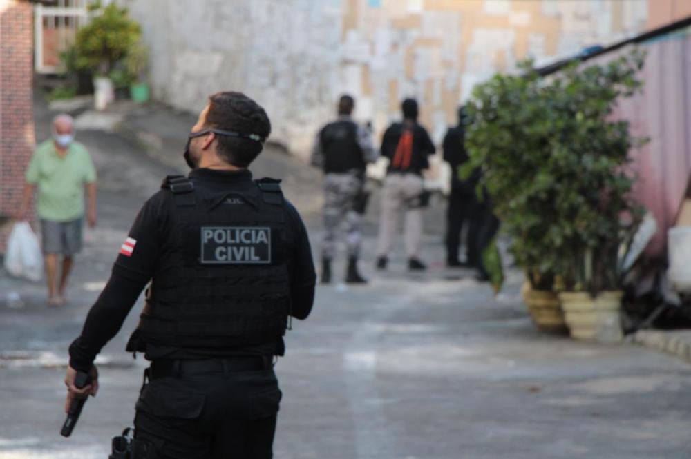 Suspeito de homicídio é preso ao comemorar aniversário