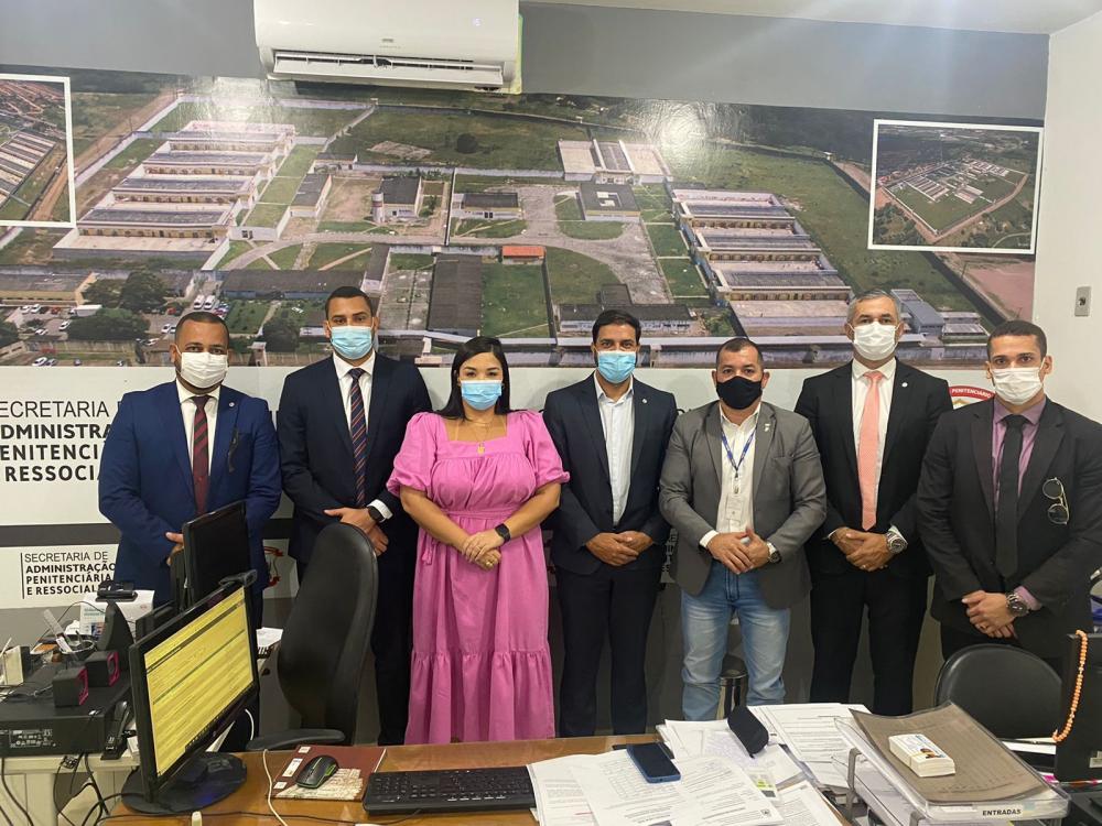 Reunião no Conjunto Penitenciário discute horário de banho de sol dos detentos